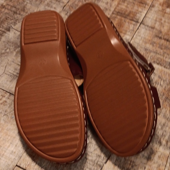 NWOT - Picture 3 of 3